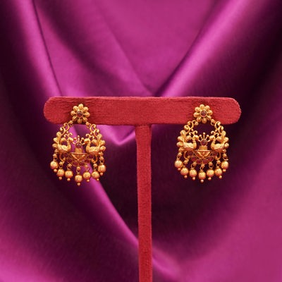 EARRING
